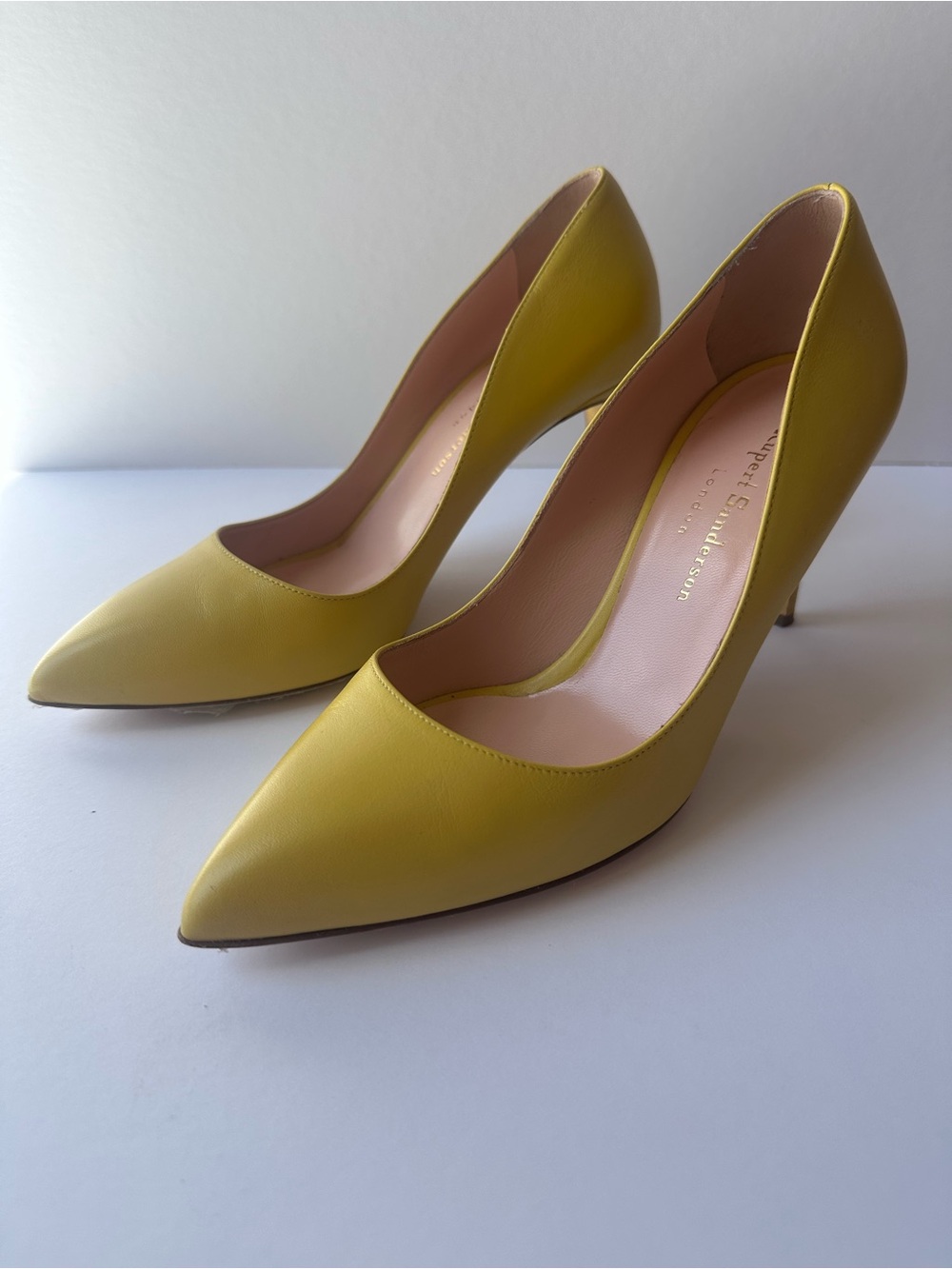 Rupert Sanderson London Pointed Toe Leather Pumps Chartreuse Yellow EU 38 US 7.5